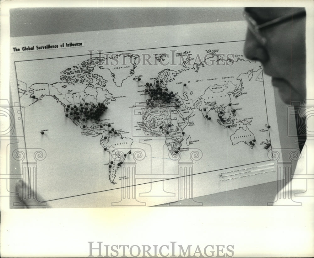 2002 Press Photo Center for Disease Control world flu map with pushpins - Historic Images