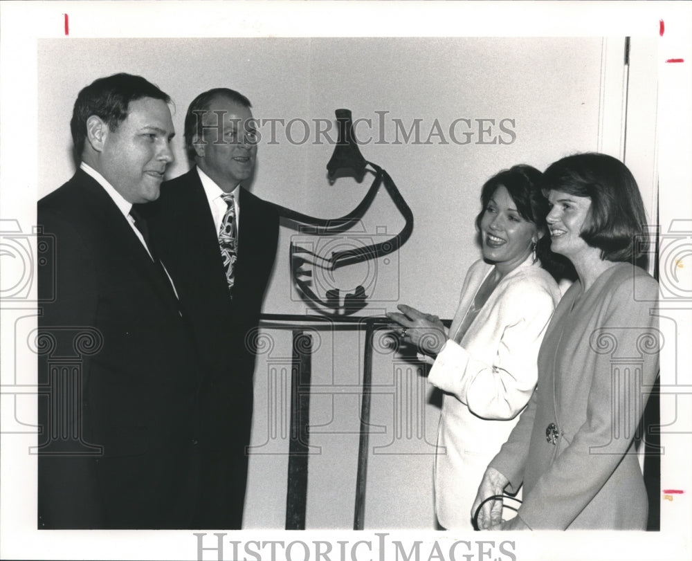 1991 Press Photo Houston's Gremillion Gallery's opening event attendees - Historic Images