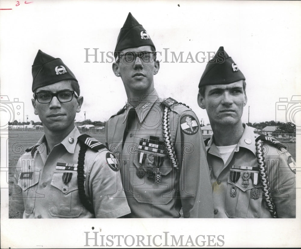 1967 Press Photo Houston's Jones High School ROTC members in uniform - hca33990 - Historic Images