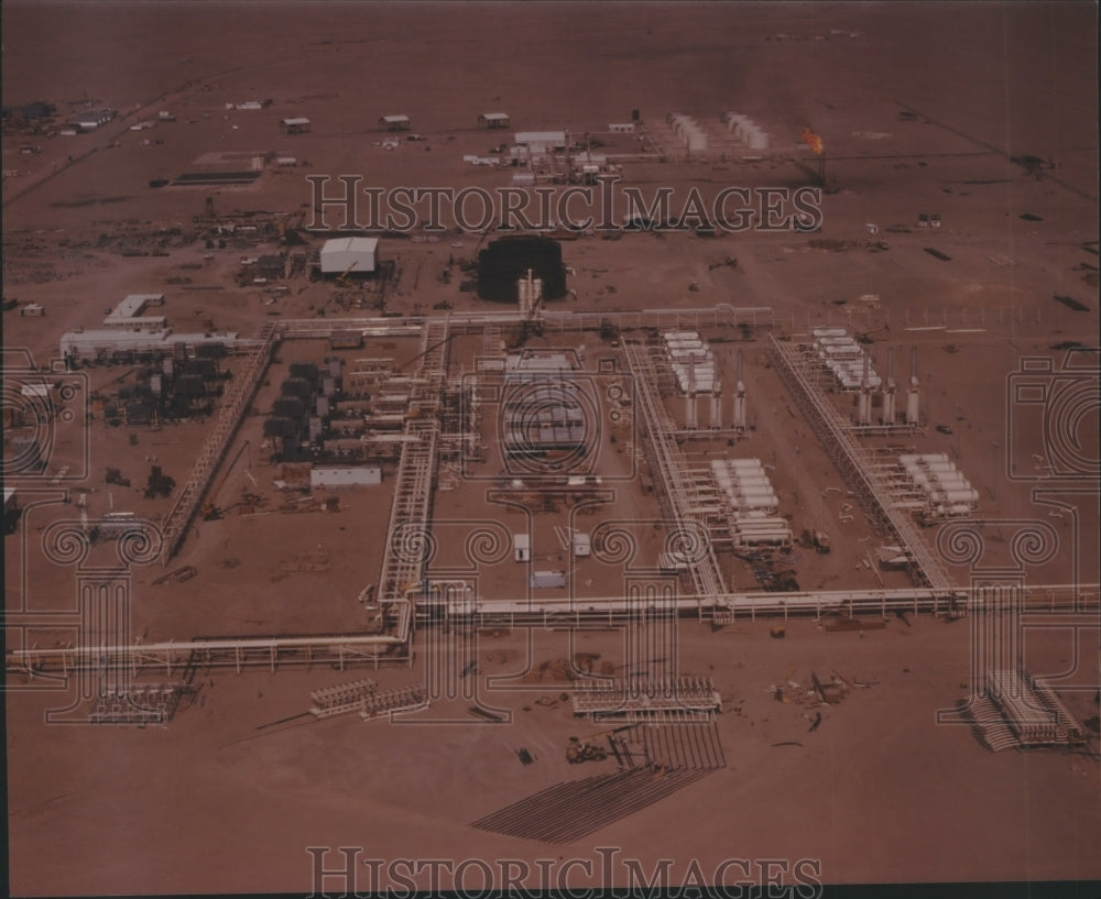 1988 Aerial view of Hunt Oil Company - North Yemen - Historic Images