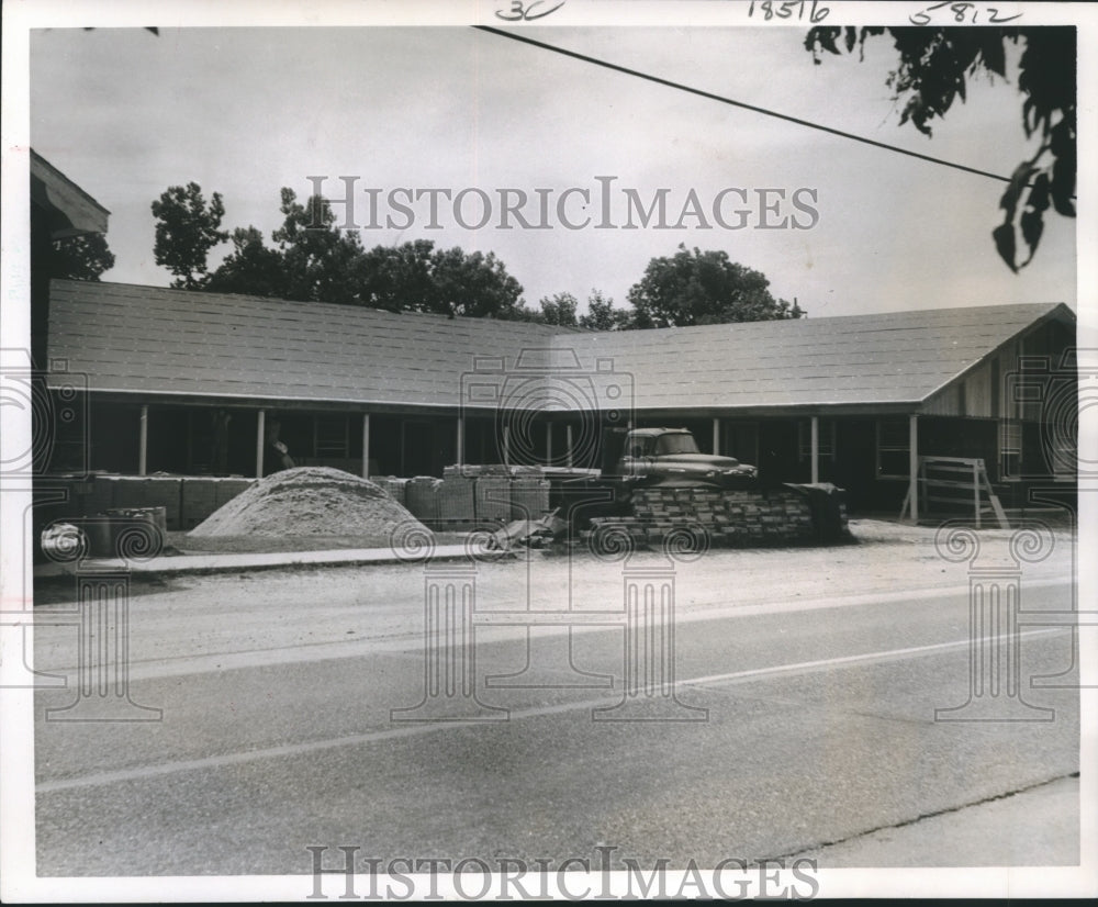 1969 Hull Baptist Church addition under construction in Texas - Historic Images