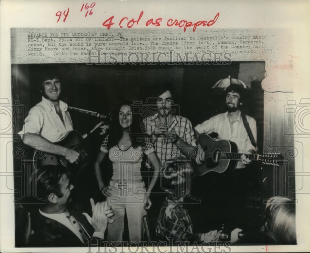 1973 Press Photo Music group Irish Brady's from Ireland perform - hca34652 - Historic Images
