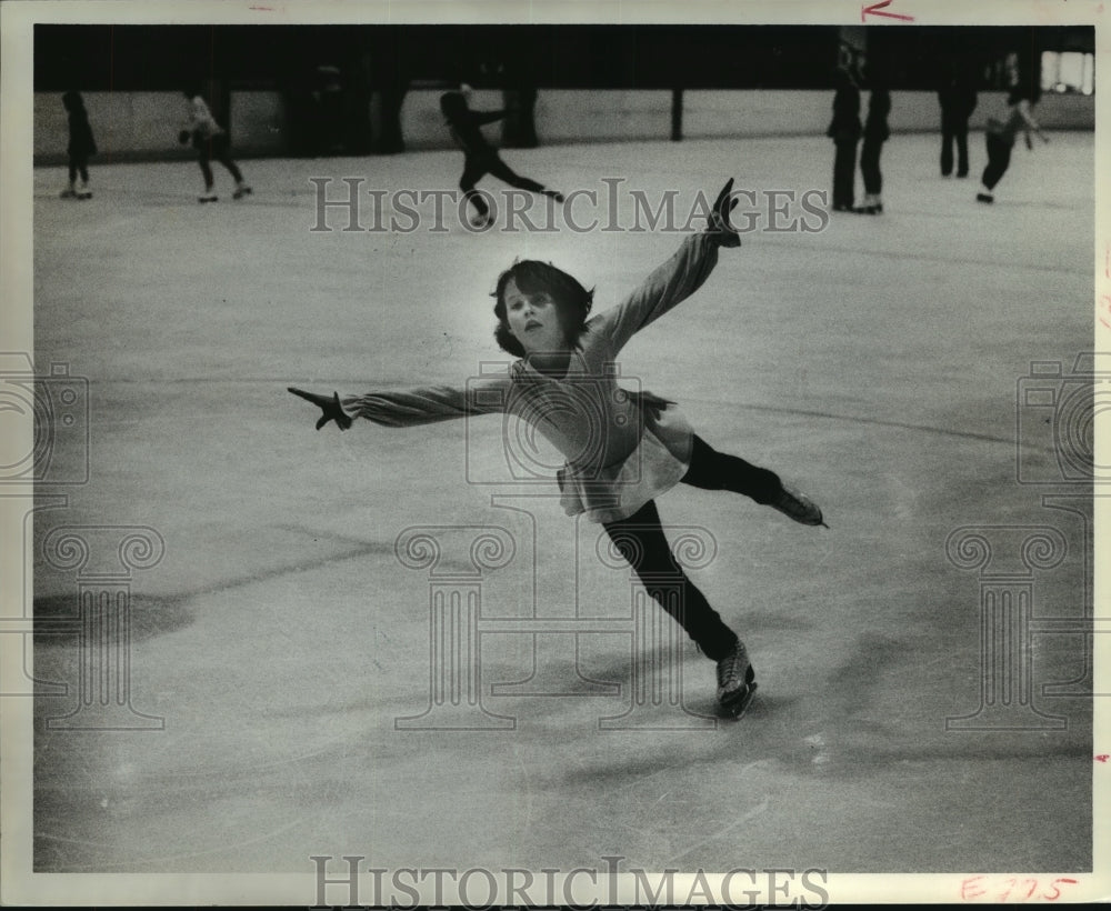 1978 Press Photo Juvenile ice skating champion, Ann Sparkman, skates in Houston- Historic Images