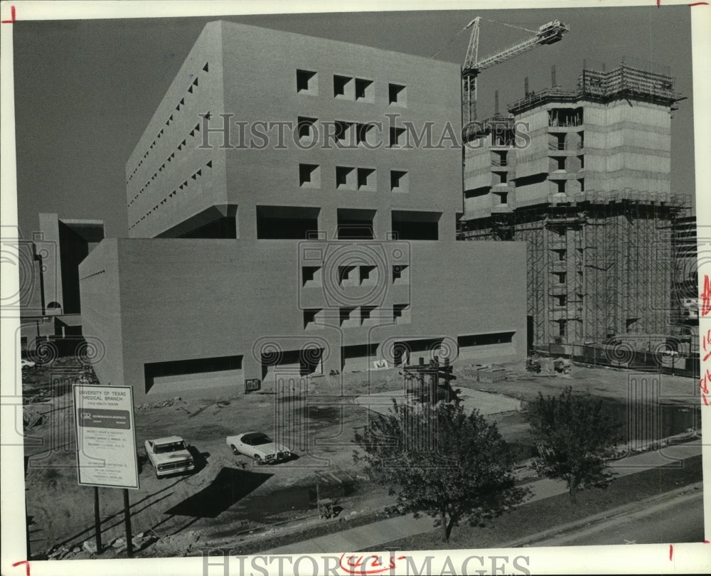 1976 Press Photo John Sealy Hospital in Galveston, Texas - Historic Images