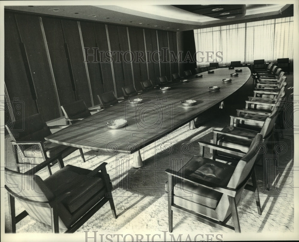 1961 Curved shaped board room in Kaiser Center in California - Historic Images