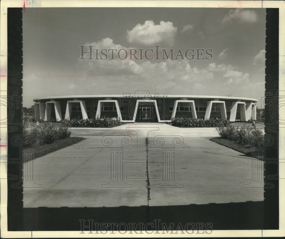 1963 Press Photo Administration building at Lamar State College, Beaumont, Texas - Historic Images