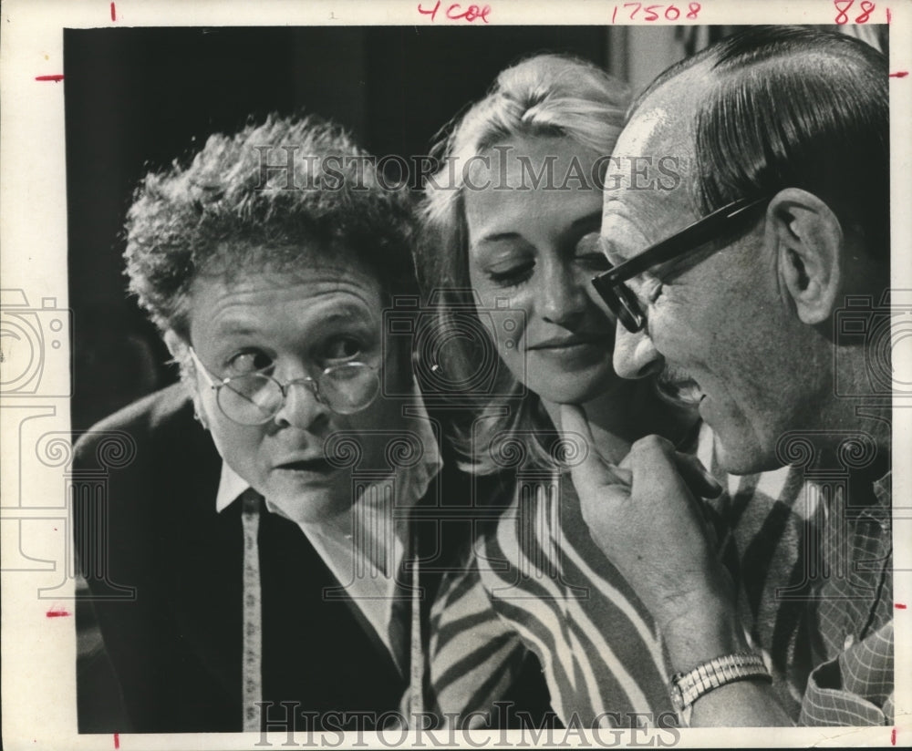 1970 Press Photo Scene from "The Fifth Season" at Kosher Dinner Theater - Historic Images