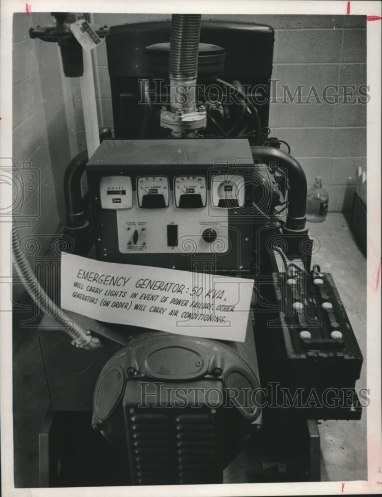 1964 Press Photo Emergency generator, part of shelter setup in Laredo, Texas-Historic Images