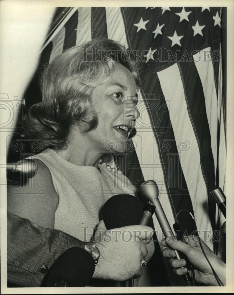 1969 Press Photo Joan (Mrs. Edwin) Aldrin at news conference - hca41140 - Historic Images