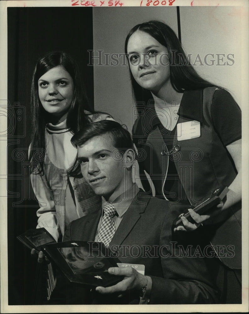 1970 Press Photo High School writers won at Journalism Day in Houston - Historic Images