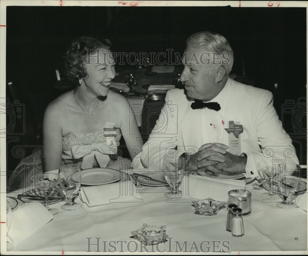 1952 Press Photo Governor of Alabama and wife at Governors Conference in Houston - Historic Images