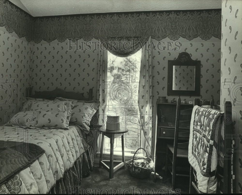 1984 Press Photo Bedroom display at Home Builders conference in Houston - Historic Images