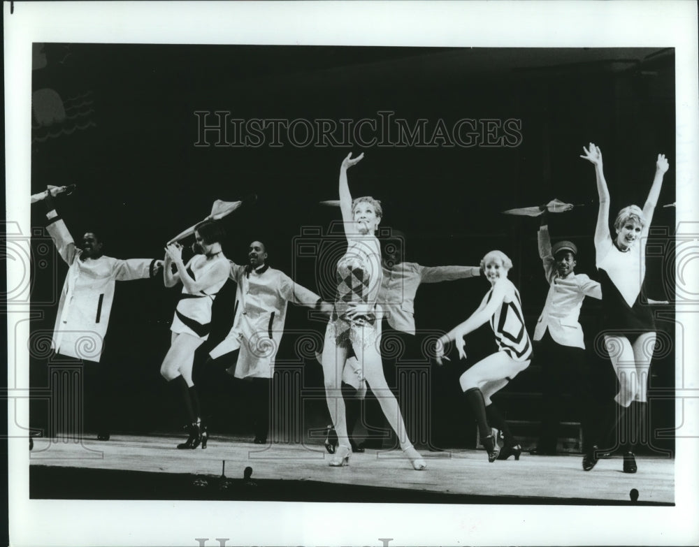 1985 Press Photo Scene from the musical &quot;My One And Only&quot; - hca46088 - Historic Images