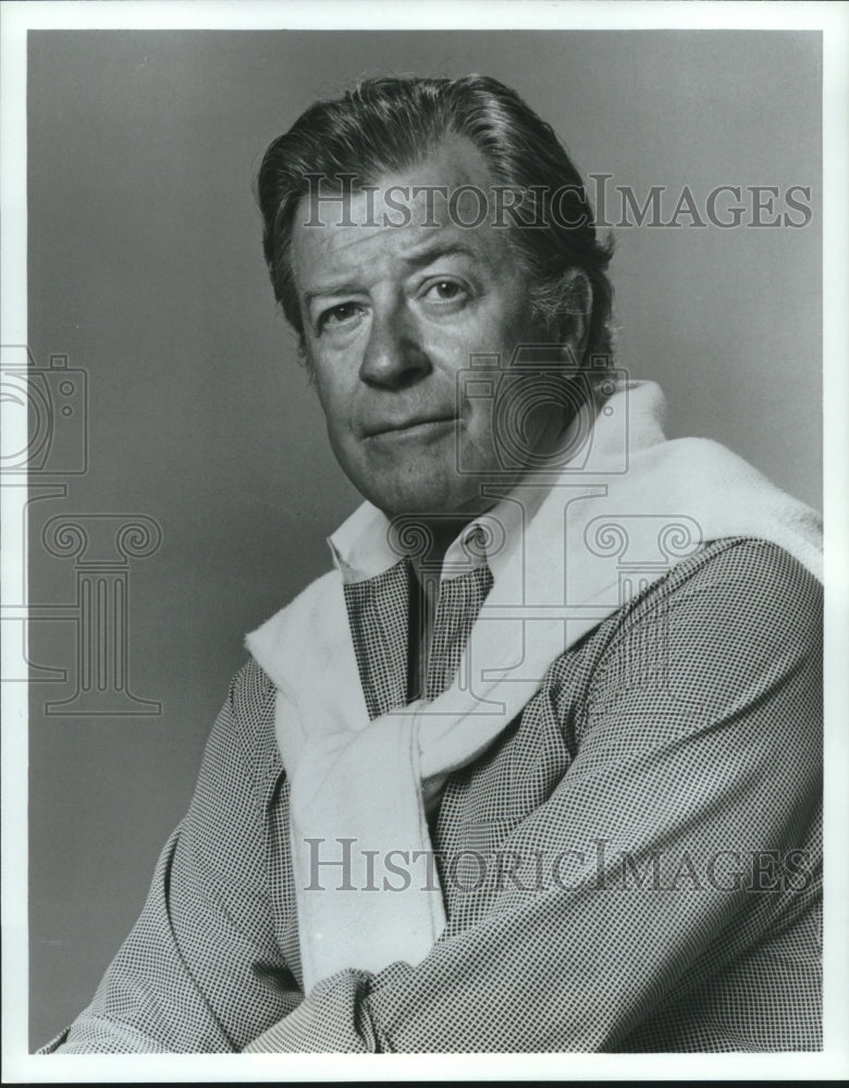 1988 Press Photo Author James Clavell; producer of &quot;James Clavell&#39;s Noble House&quot; - Historic Images