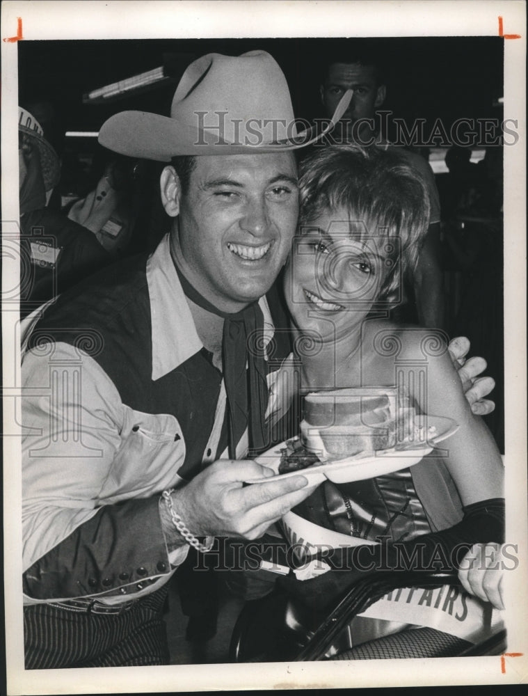 1961 Press Photo Couple in costume at event in Odessa, Texas - Historic Images