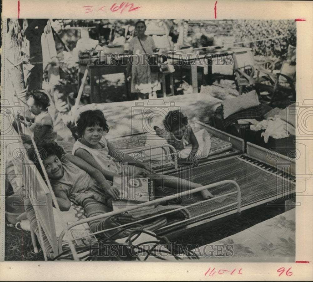 1972 Children earthquake refugees play at tent city in Nicaragua - Historic Images