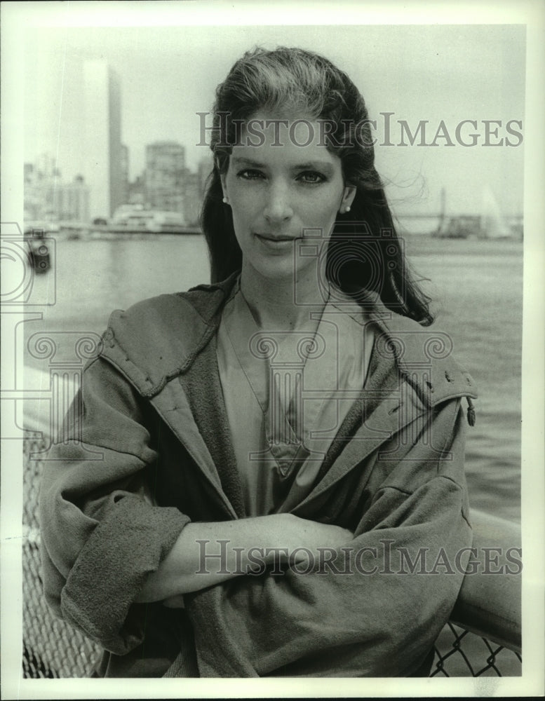 1986 Press Photo Patricia Kalember stars in KAY O'BRIEN, CBS Television Network- Historic Images