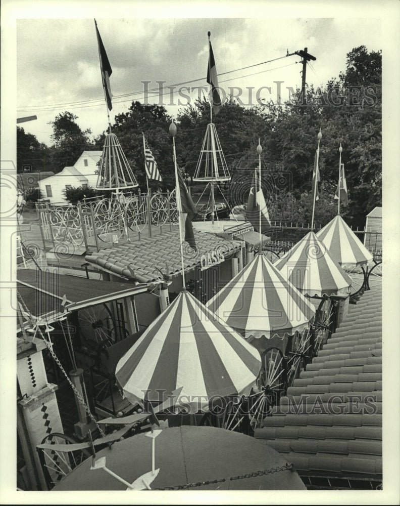 1982 Press Photo Looking down on The Orange Show - tents - Houston - hca47954 - Historic Images