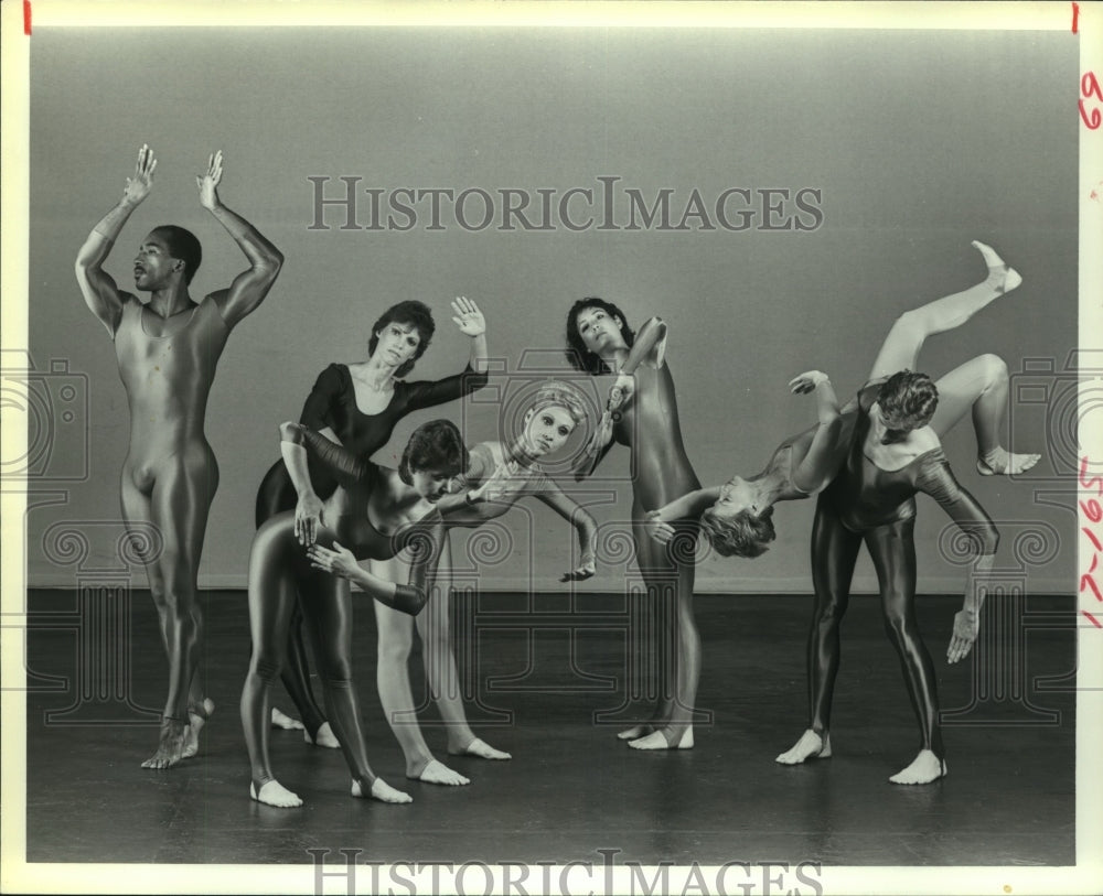 1985 Press Photo Joan Karff&#39;s New Dance Group in &quot;Painted Dialogue&quot; - Houston- Historic Images