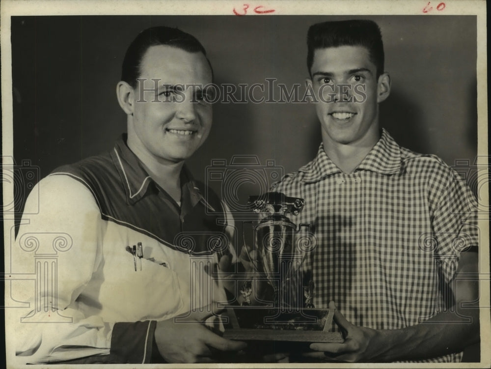 1956 Press Photo Houston Jr. Chamber of Commerce rodeo winner receives trophy - Historic Images