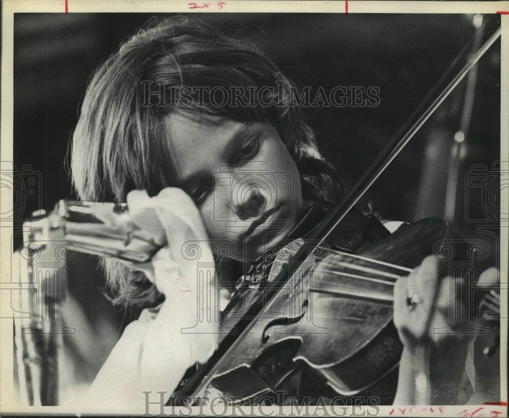 1972 Rachael Chanceller performs at Old Fiddler's Festival in Texas - Historic Images