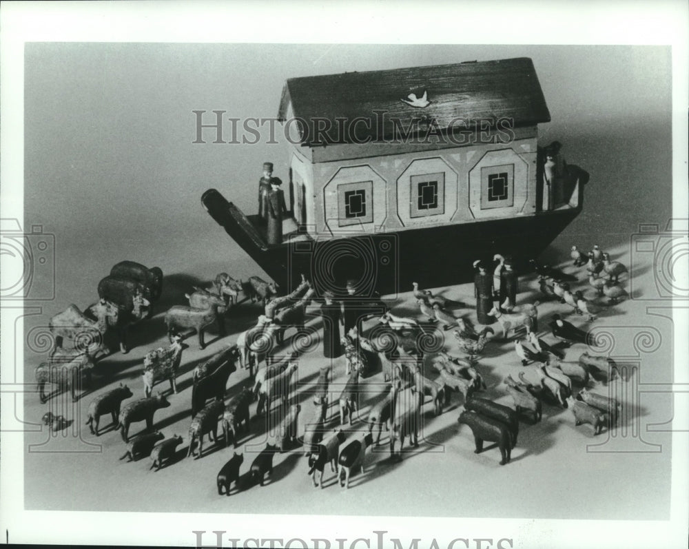 Noah&#39;s Ark Toy Displayed at Railroad Museum in Galveston, Texas - Historic Images