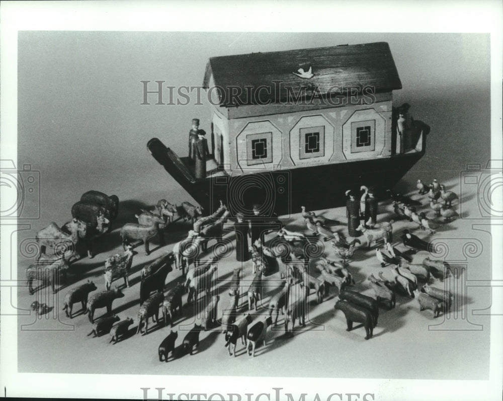 Noah's Ark Toy Displayed at Railroad Museum in Galveston, Texas - Historic Images