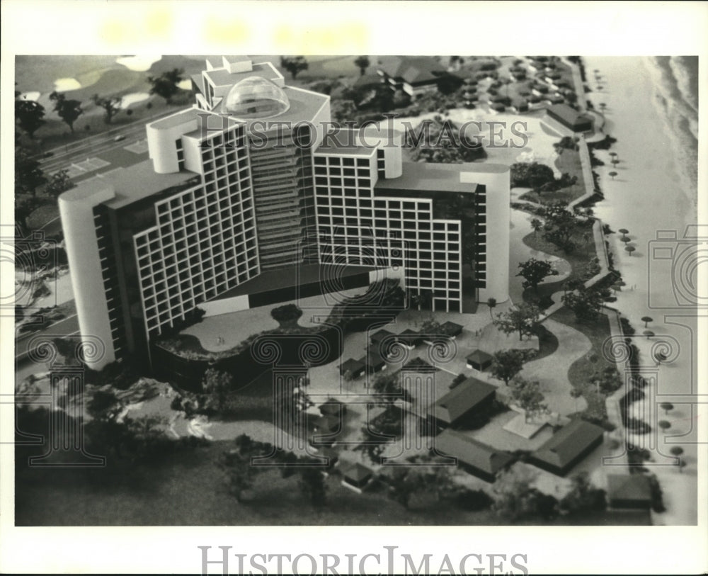 1986 Press Photo Luxury Hotel Plans for Playa del Rio Resort - hca49388 - Historic Images