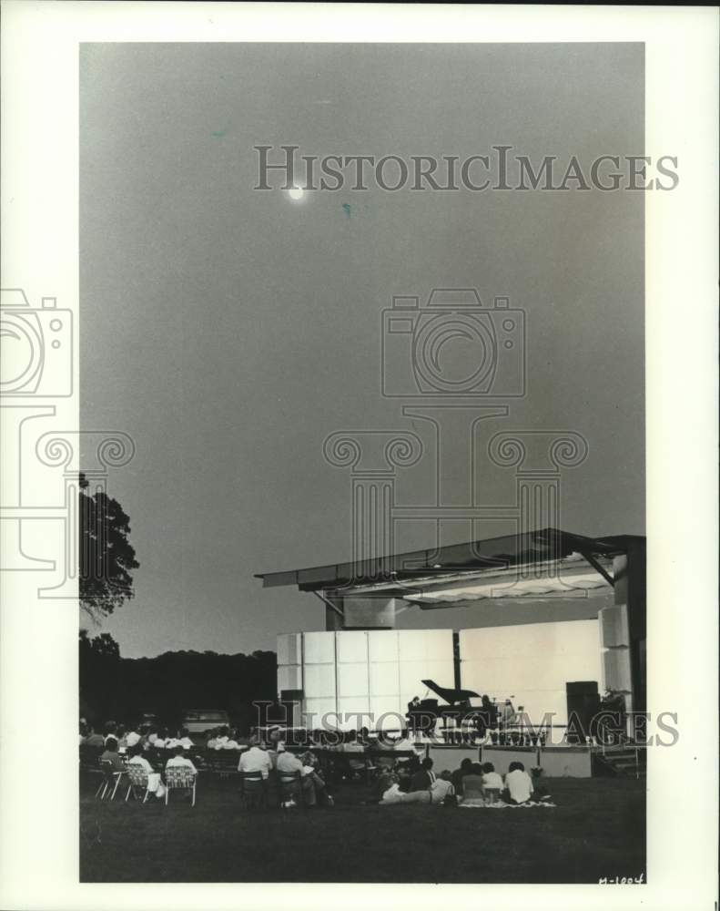 1981 Press Photo Moonlight concert at the Round Top Festival in Texas- Historic Images