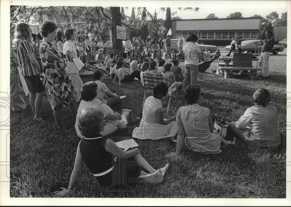 1974 Dominican College students &amp; teachers attend rally for support - Historic Images