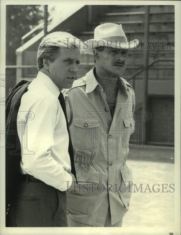 1985 Press Photo Jameson Parker &amp; Gerald McRaney star in &quot;Simon &amp; Simon&quot; on CBS- Historic Images