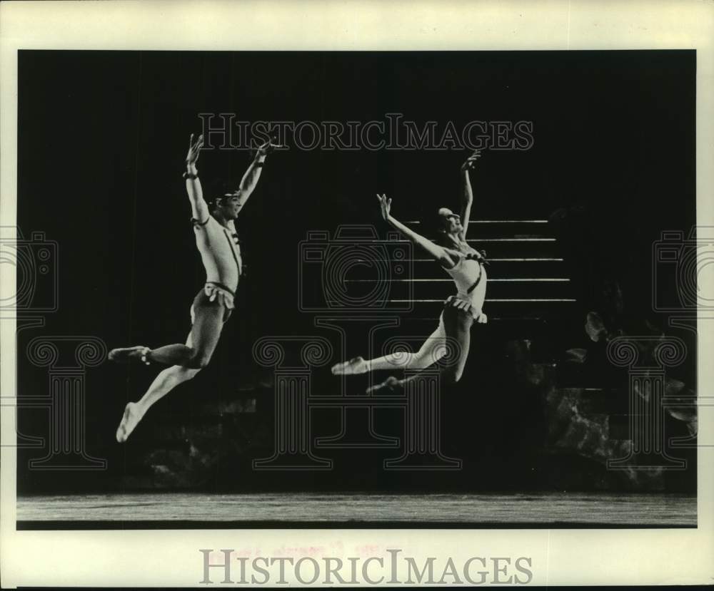 1977 Press Photo David McNaughton and Susan Magno dance Romeo and Juliet- Historic Images