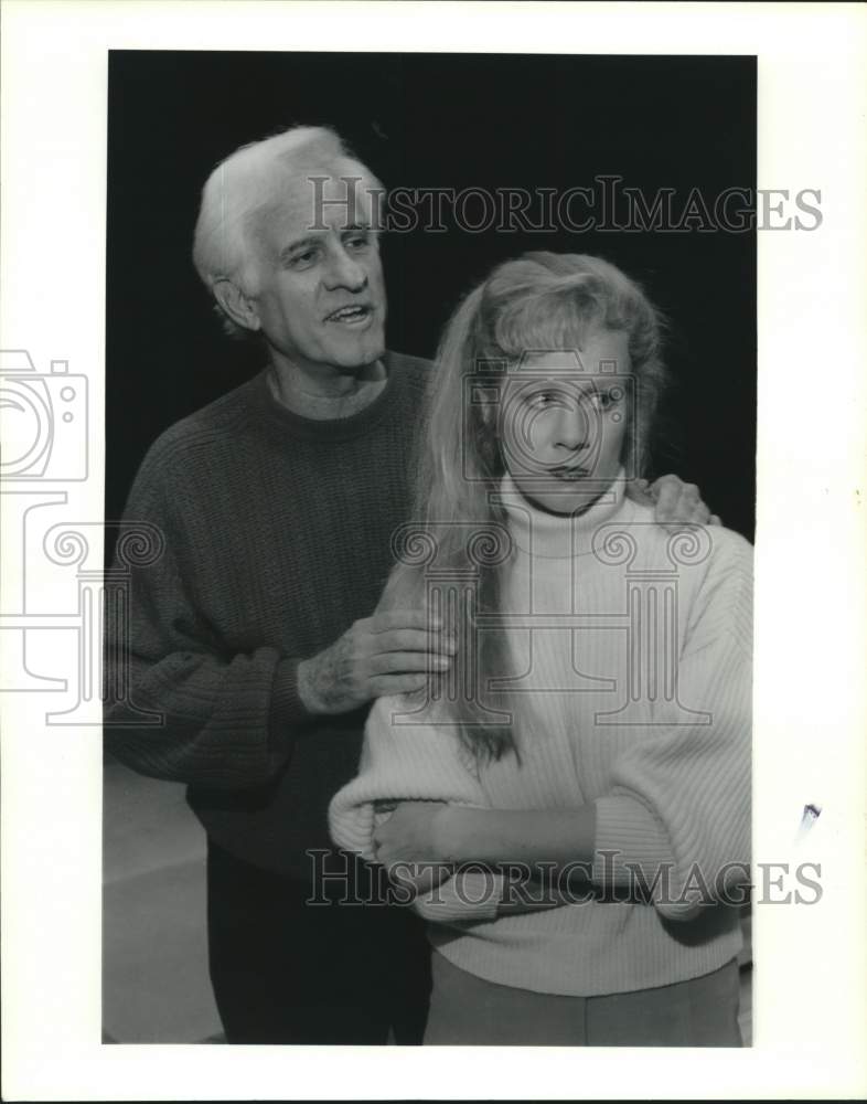 1993 Press Photo William Hardy and Linda Ewing in &quot;Sight Unseen&quot; in Houston- Historic Images