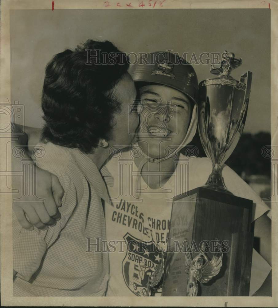 1960 Press Photo Soap Box Derby Winner, Houston, Texas - hca53676 - Historic Images