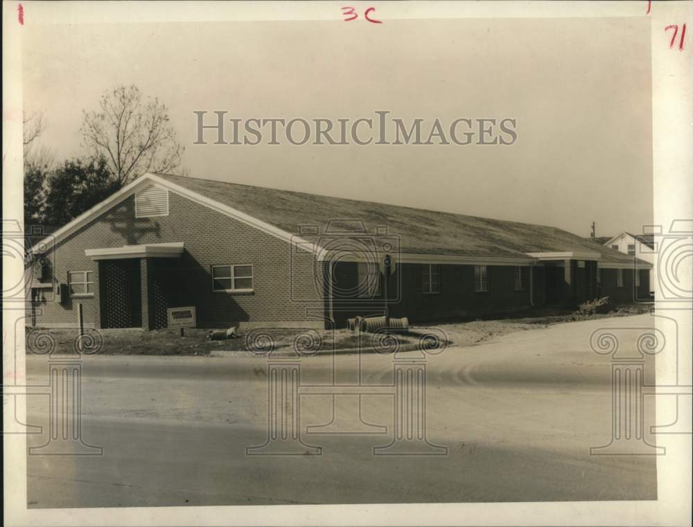 1956 Southland Baptist Church, 6424 Chocolate Bayou Road, Houston - Historic Images