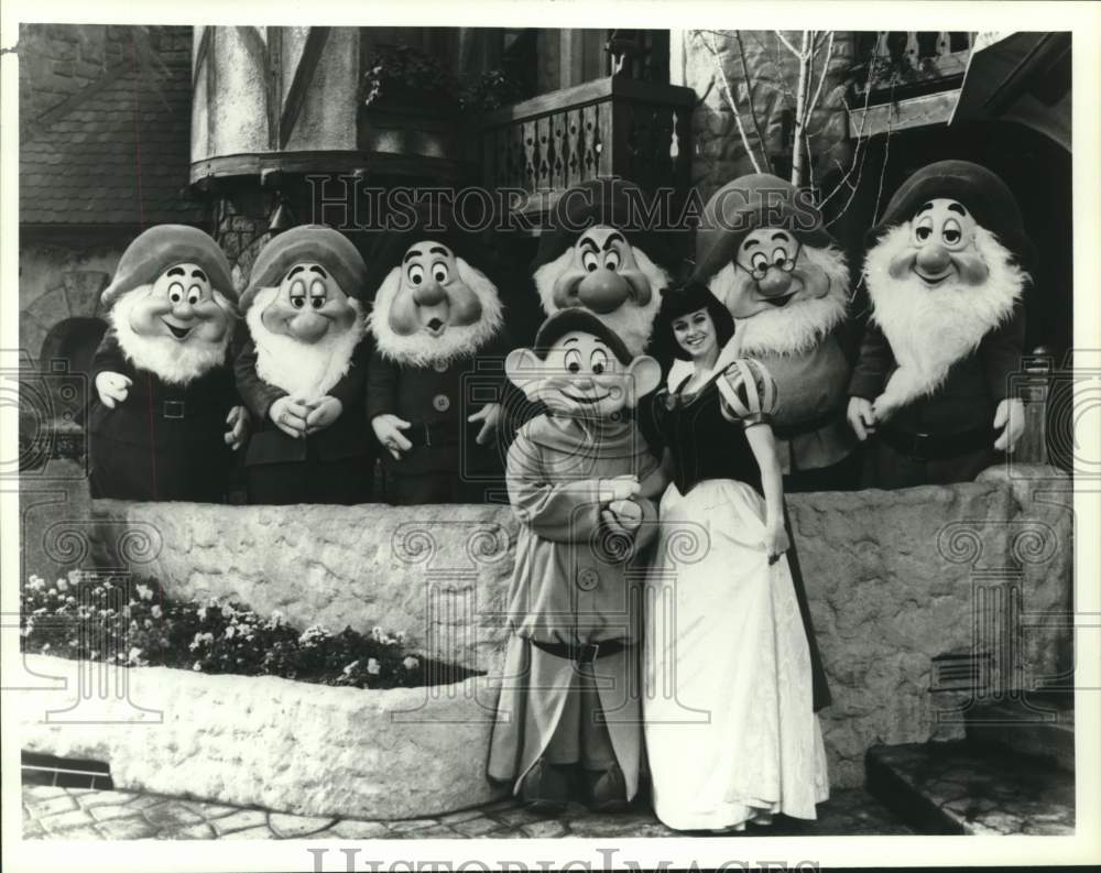 1987 Press Photo &quot;Snow White and the Seven Dwarfs&quot; Anniversary Special on NBC- Historic Images