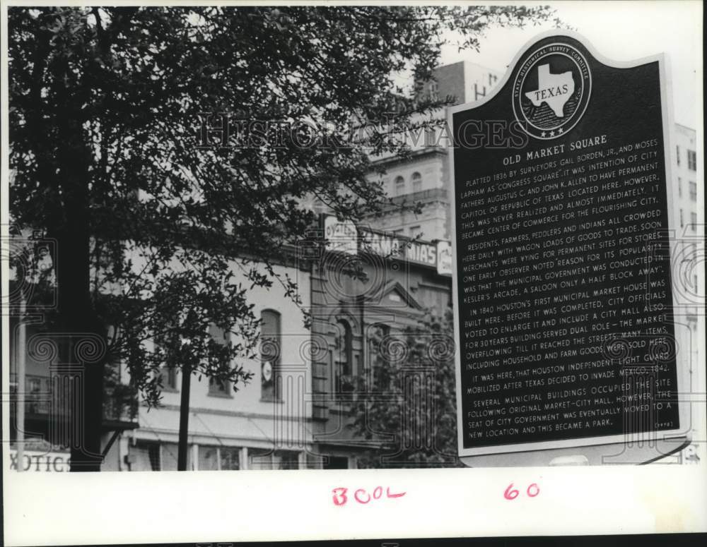 1974 Press Photo Texas Historical Survey Commission Sign for Old Market Square - Historic Images