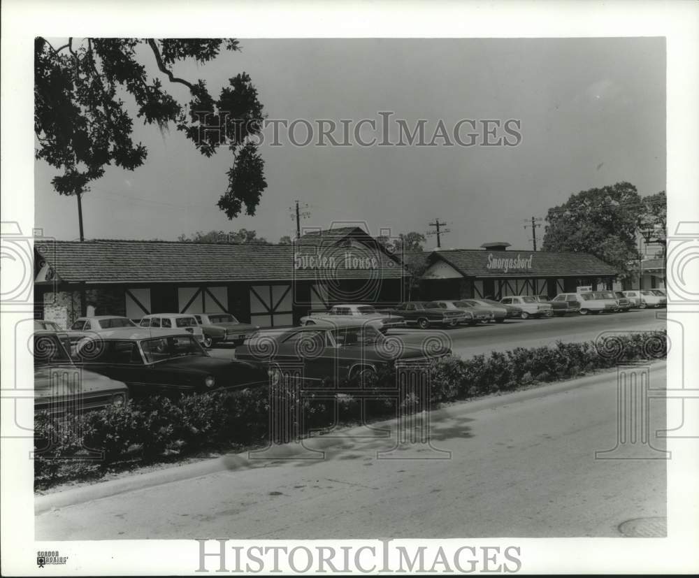 1971 Town and Country Village - Historic Images