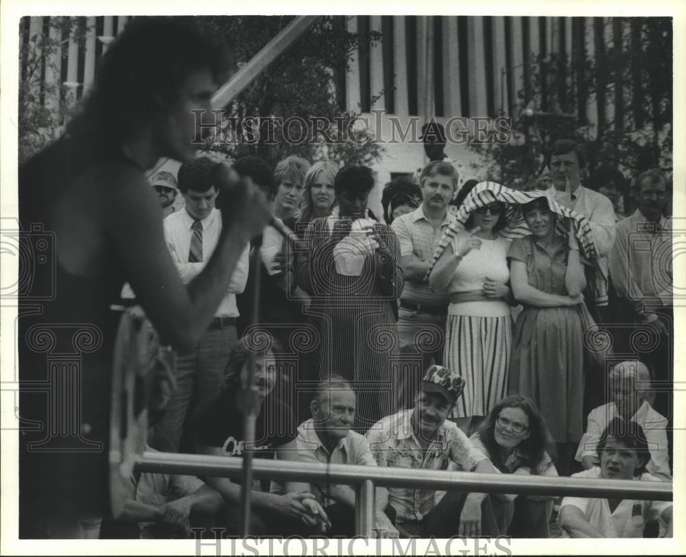 1984 Press Photo Showtime brings &quot;Funniest Person in America&quot; contest to Houston- Historic Images