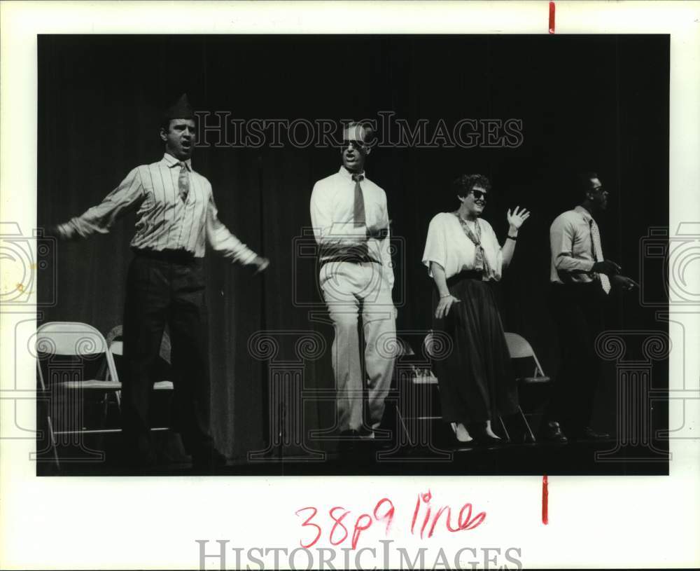 1990 Press Photo Comedy troupe &quot;Wavelength&quot; performs for teachers in Houston- Historic Images