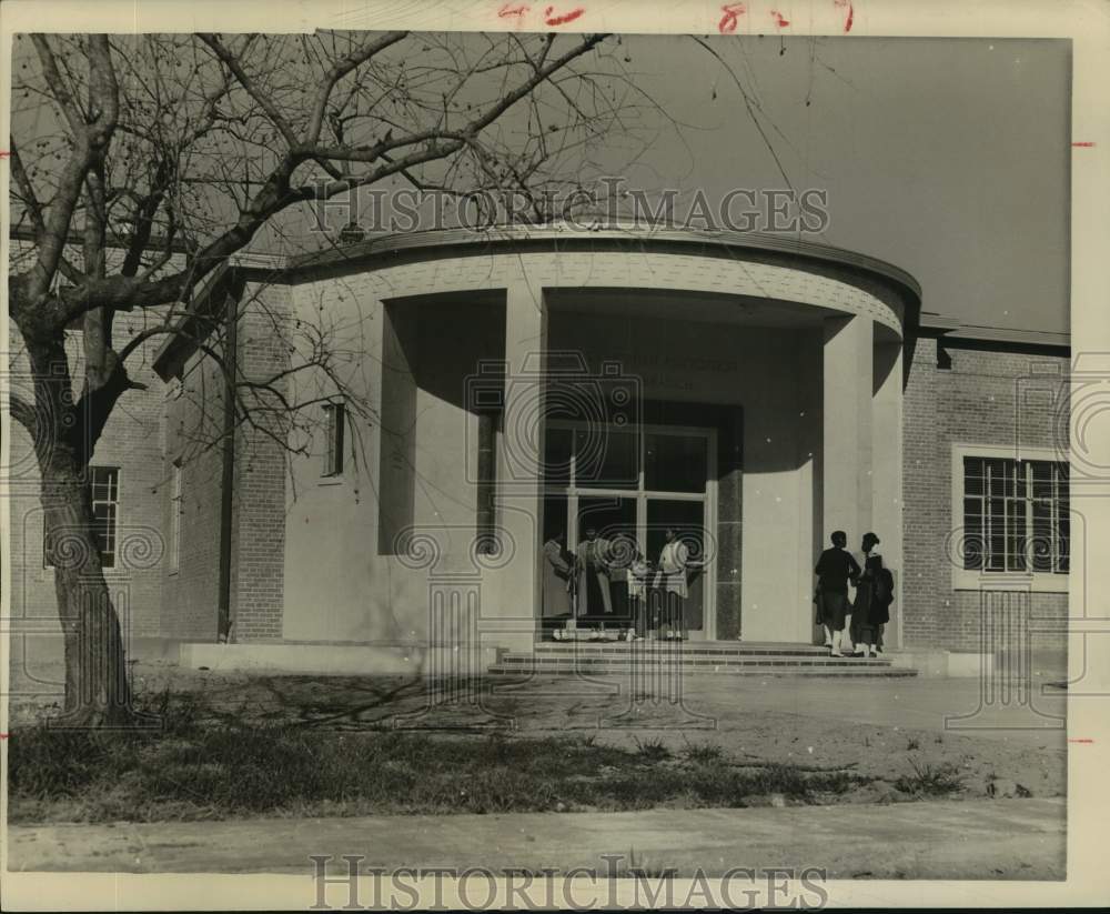 1952 Press Photo Exterior of Houston YWCA building - hca59299- Historic Images