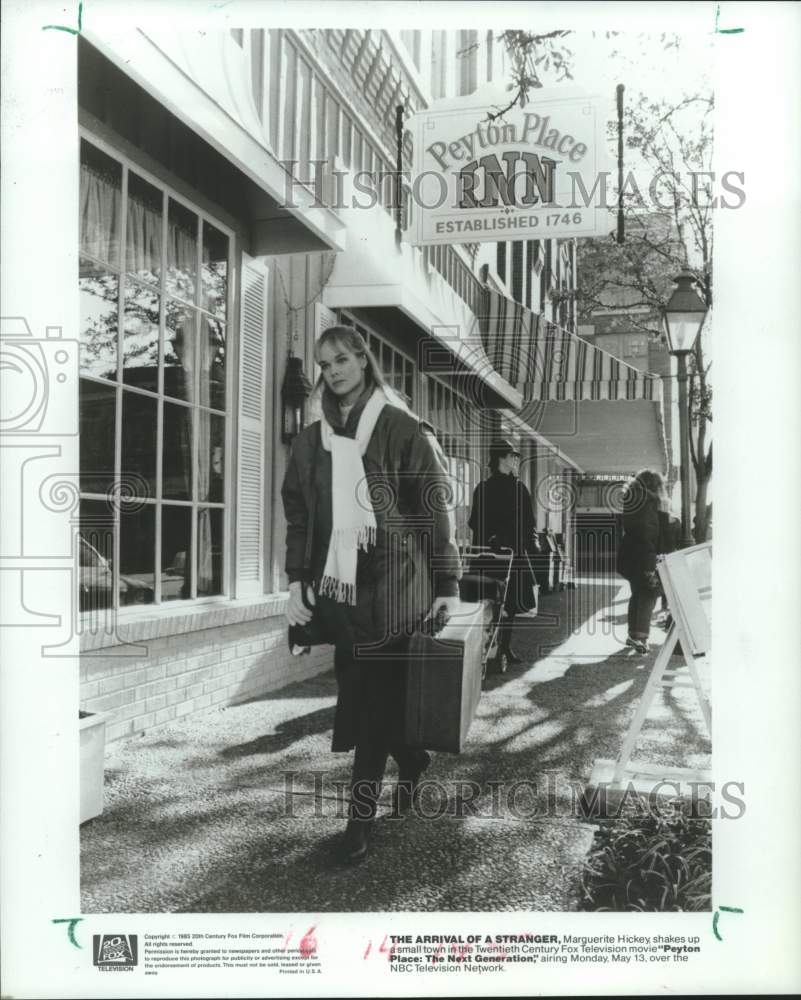 1985 Press Photo Marguerite Hickey arrives at Peyton Place: The Next Generation- Historic Images