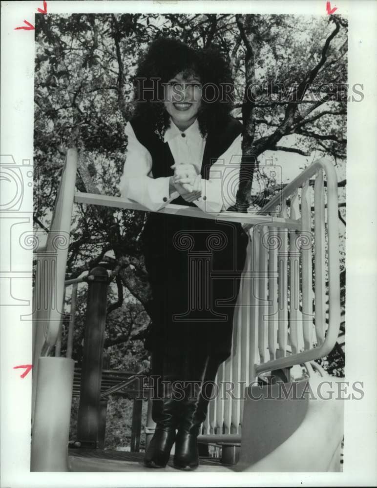 1993 Press Photo Luisa Appears at Texas Mime Theatre&#39;s Lively Arts Festival- Historic Images