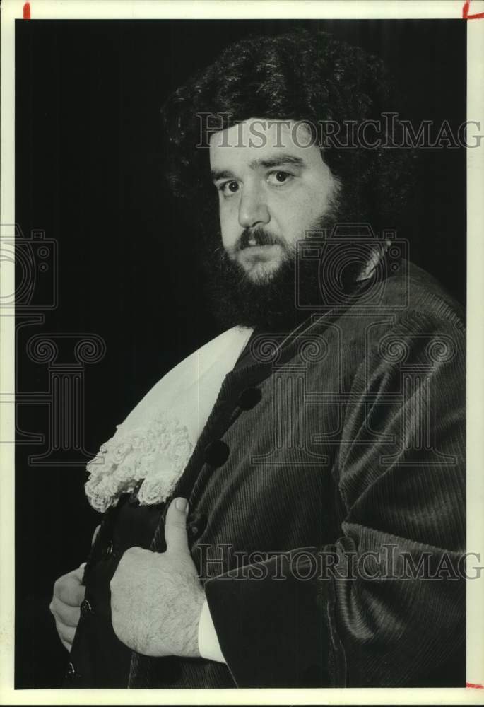 1984 Press Photo Ziad Abouabsi, Lebanese actor in Univ of Houston&#39;s &quot;Amadeus&quot;- Historic Images