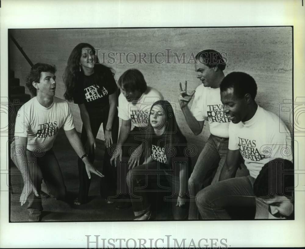 1981 Press Photo Texas Opera Theater&#39;s Residency Troupe - Music-Theater Games- Historic Images