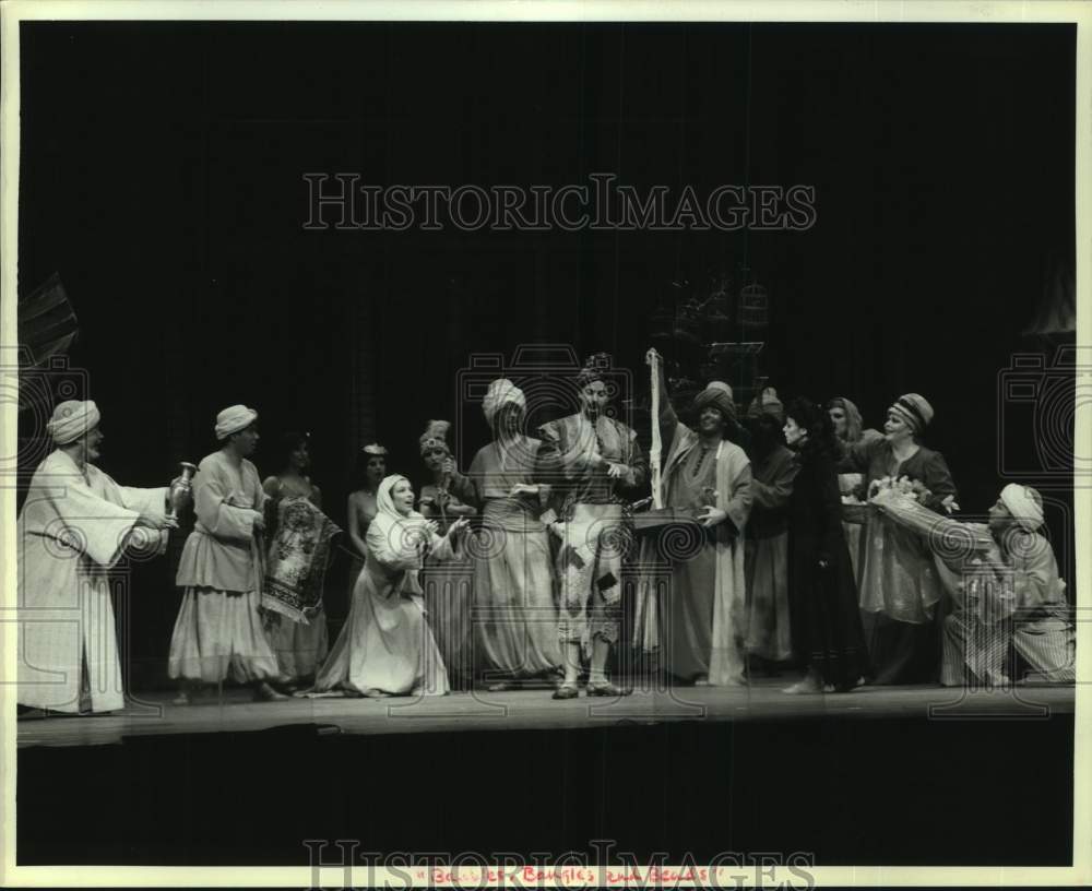 1988 Press Photo Scene from &quot;Kismet&quot; at Theater Under the Stars, Houston- Historic Images