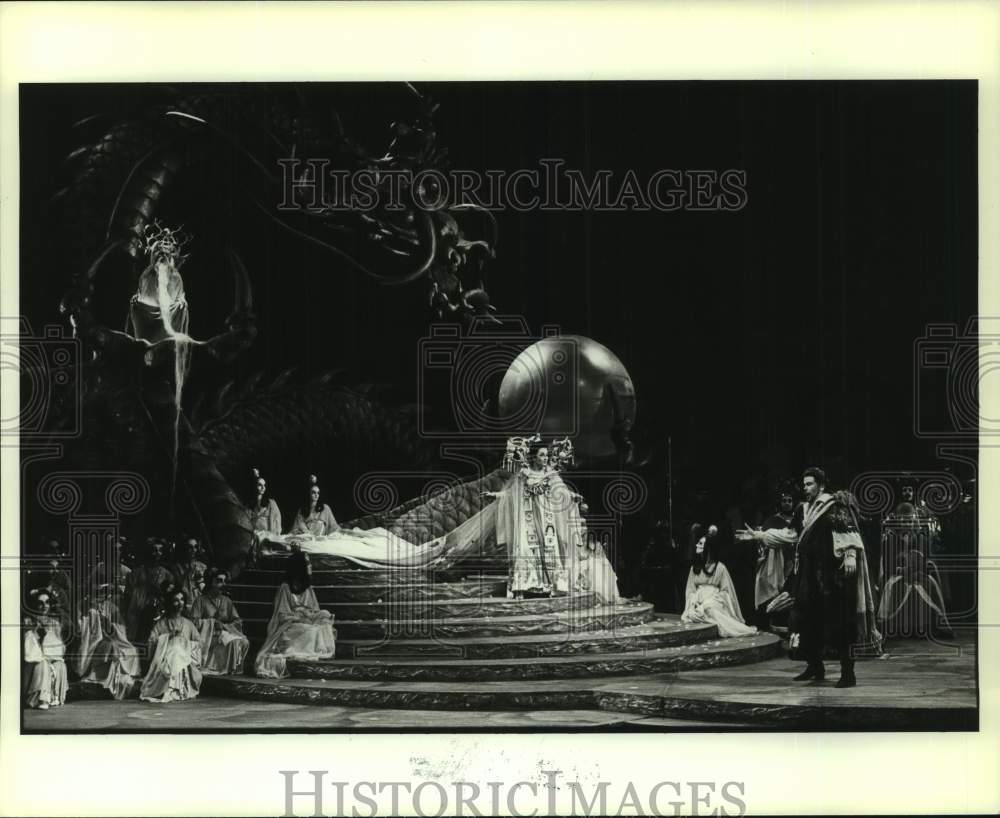 1982 Press Photo Scene from Act II of Houston Grand Opera production &quot;Turandot&quot;- Historic Images