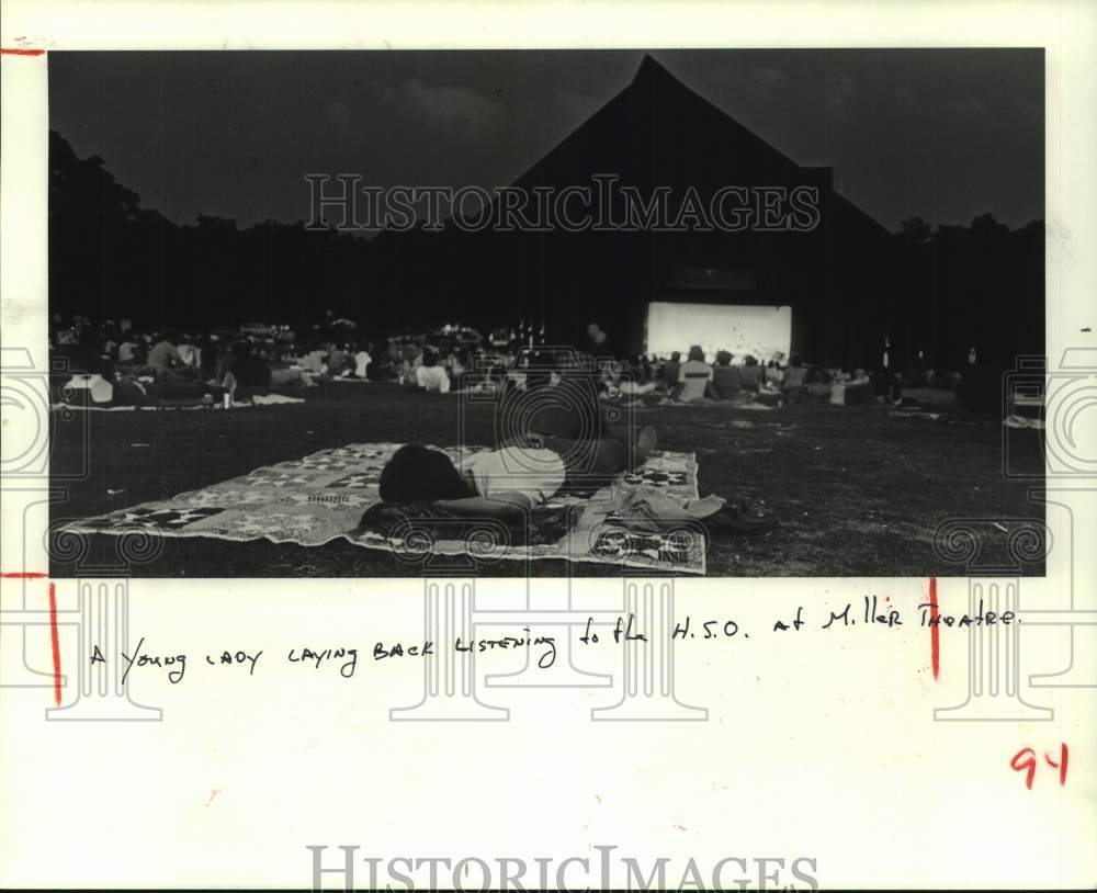 1983 Press Photo Audience enjoys Houston Symphony at Miller Outdoor Theatre- Historic Images