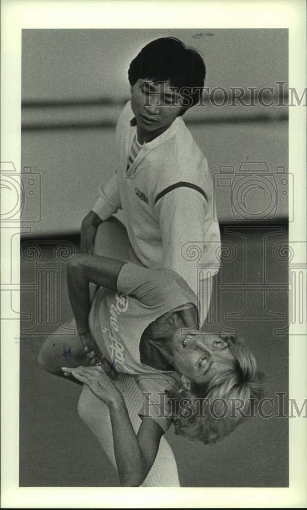 1987 Press Photo Li Cunxin, Gilliam Lynne rehearse with Houston Ballet- Historic Images