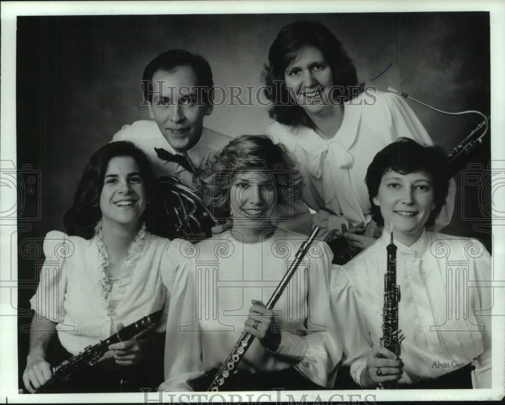 1986 Press Photo The &quot;Cimarron Wind Quintet&quot; with their instruments. - hca65695- Historic Images